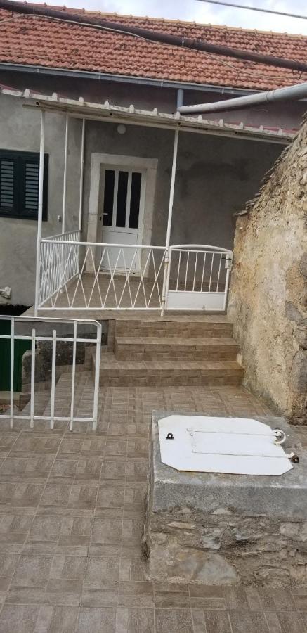 Apartman Bogdan Jelsa  Zewnętrze zdjęcie