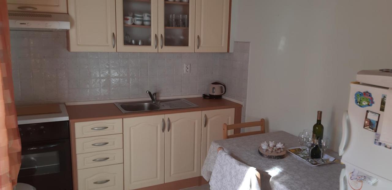 Apartman Bogdan Jelsa  Zewnętrze zdjęcie